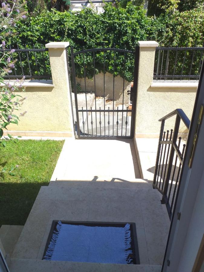 Apartman Vida Pola Esterno foto