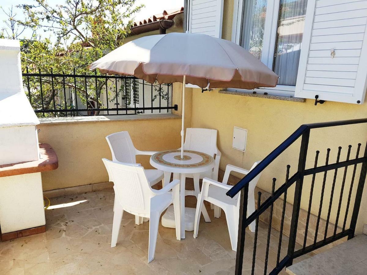Apartman Vida Pola Esterno foto